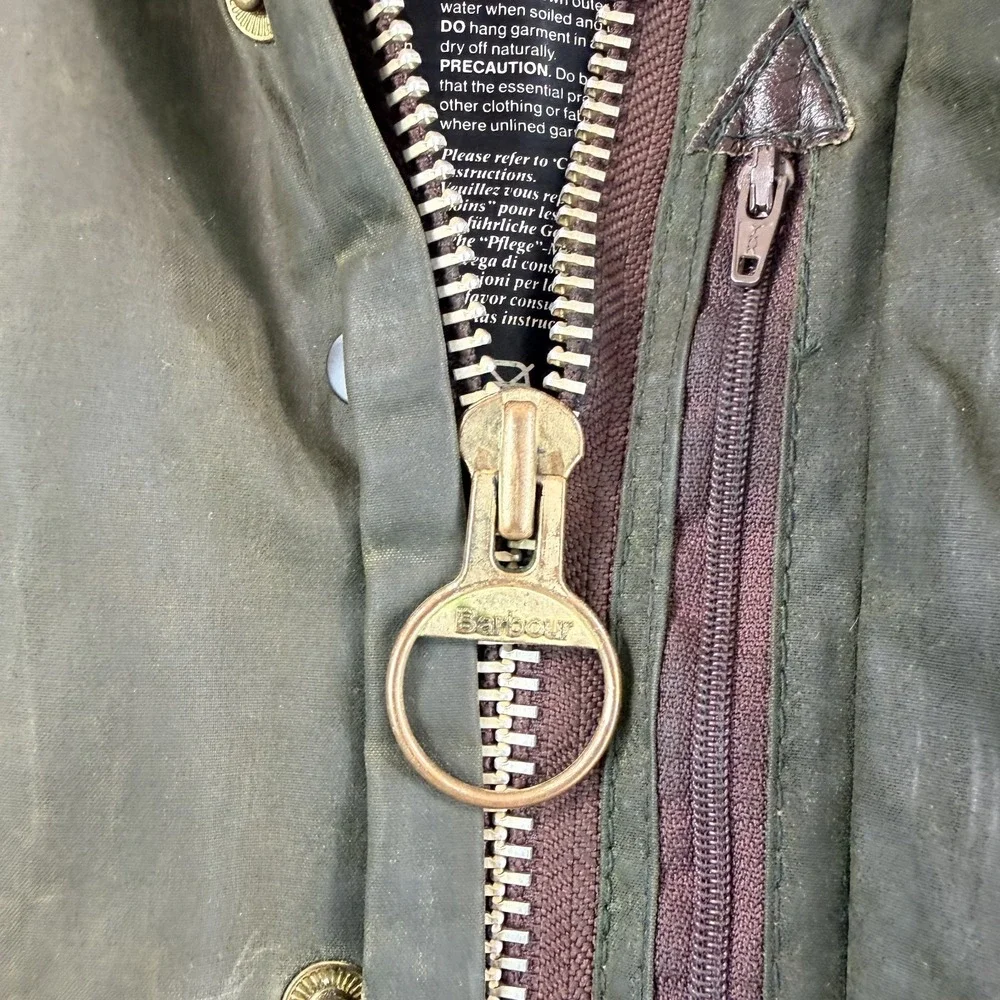 Vintage Barbour A200 Border Wax Jacket C42/107CM Sage Green Country England 80s